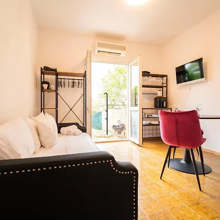 Gelso Secret Garden Loft